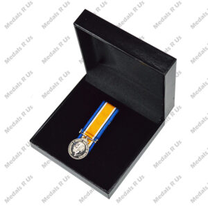 Alternative view of MOUNTED MEDAL SET WWI - GROUP 01 (1 MEDAL)