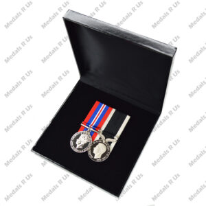 MOUNTED MEDAL SET WWII - GROUP 01 (2 MEDALS)