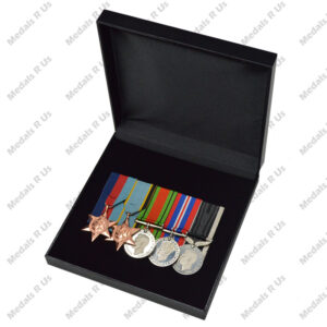 MOUNTED MEDAL SET WWII - GROUP 07 (5 MEDALS)