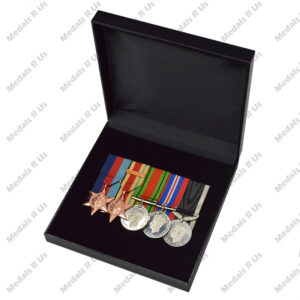 MOUNTED MEDAL SET WWII - GROUP 09 (5 MEDALS & 1 CLASP)