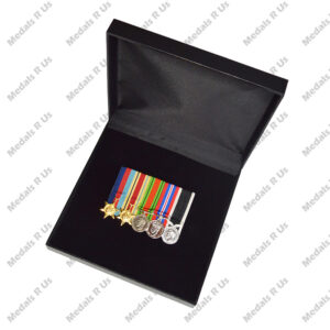 Alternative view of MOUNTED MEDAL SET WWII - GROUP 08 (5 MEDALS)