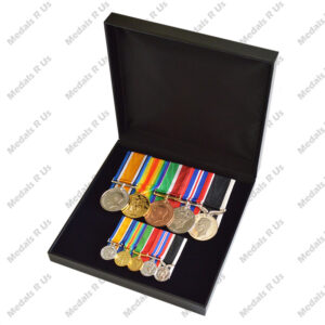 WORLD WAR I & II MEDAL SETS